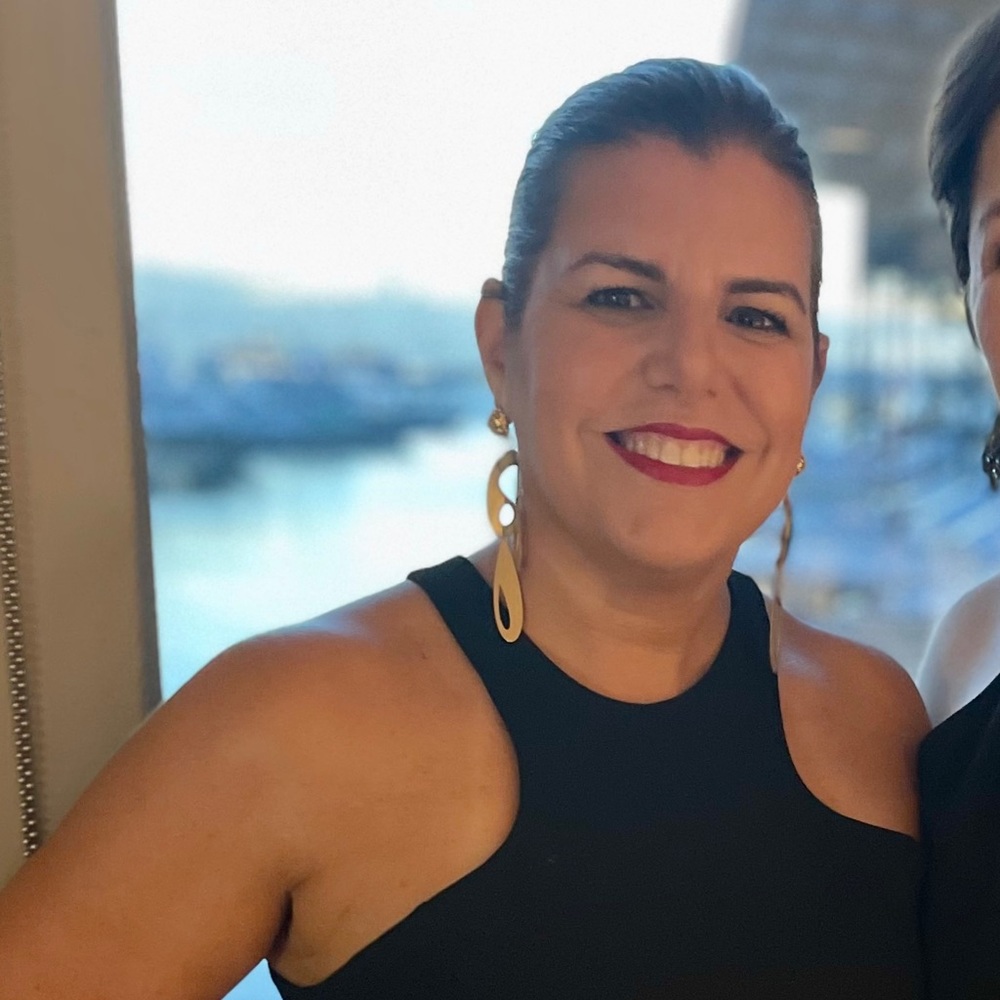 Meet your Posher, Isabel